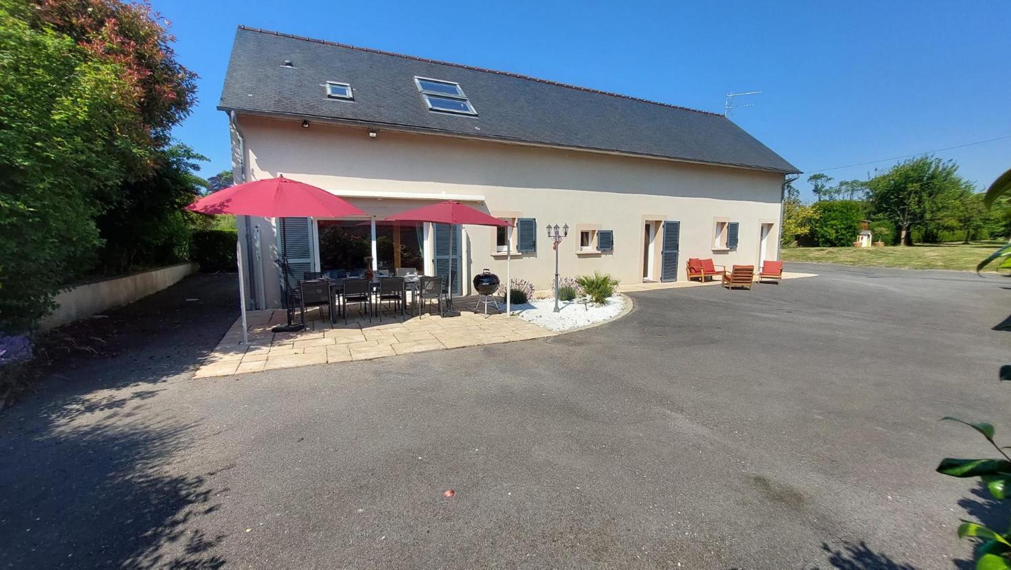 Le So Art, Grande Maison 4 Chambres, Terrain De Petanque, Grand Jardin Clos, Flipper, Babyfoot, Jeux Arcade, Ping Pong,1 Km Mer, Proche Golf, Port En Bessin, Bayeux Et Plages Du Debarquement, Adaptee Enfants Commes 外观 照片