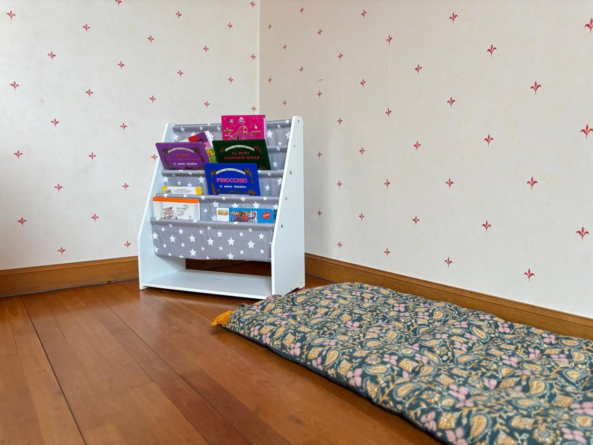 Le So Art, Grande Maison 4 Chambres, Terrain De Petanque, Grand Jardin Clos, Flipper, Babyfoot, Jeux Arcade, Ping Pong,1 Km Mer, Proche Golf, Port En Bessin, Bayeux Et Plages Du Debarquement, Adaptee Enfants Commes 外观 照片